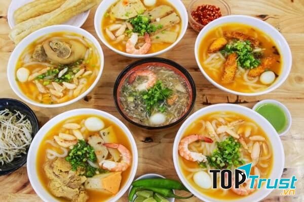 Bánh canh Hội An