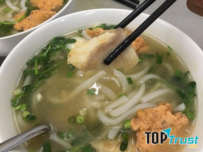 Bánh canh cá lóc O Nữ