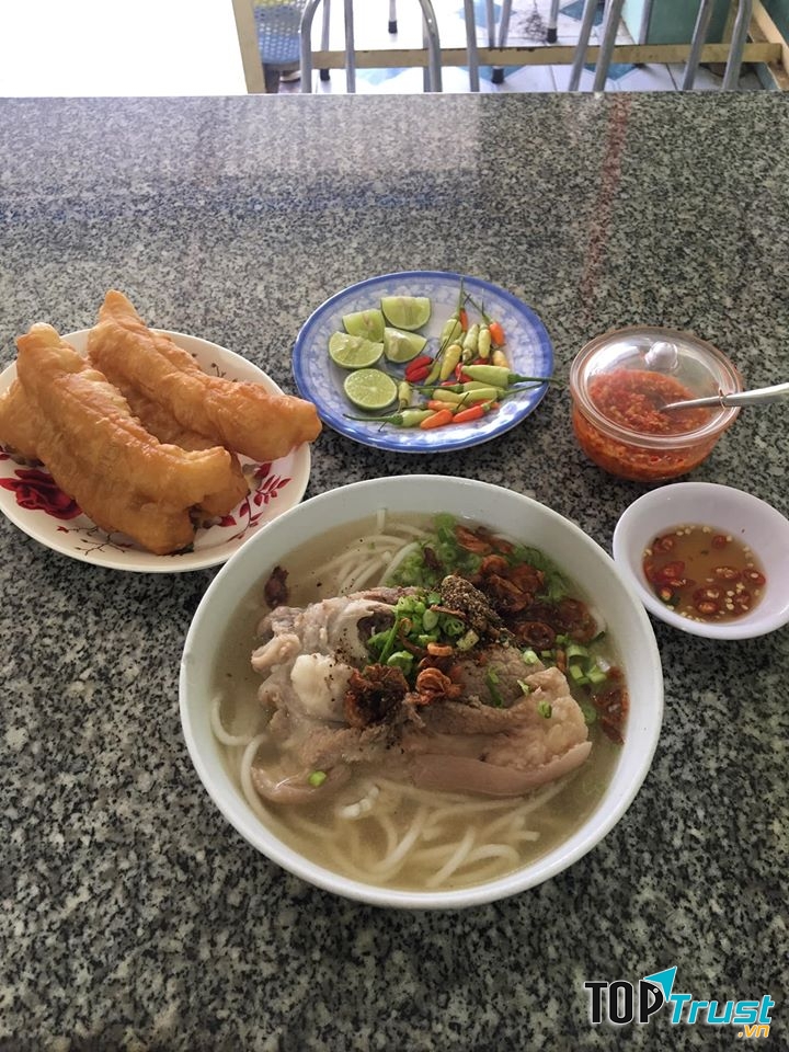 Bánh canh Út Thiên