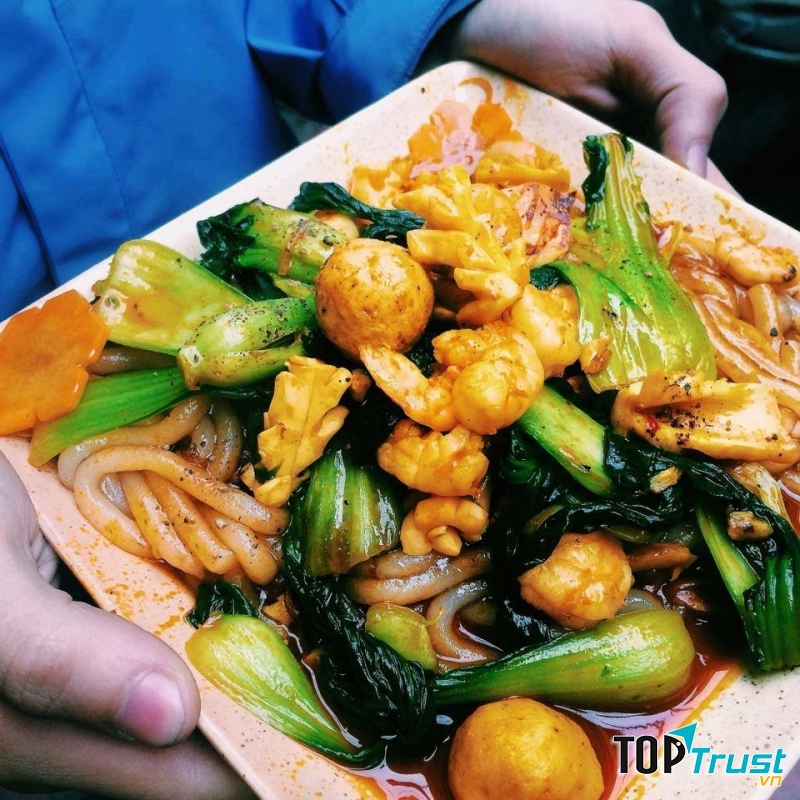 Bánh canh hải sản xào