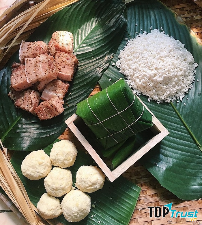 Bánh chưng Tranh Khúc