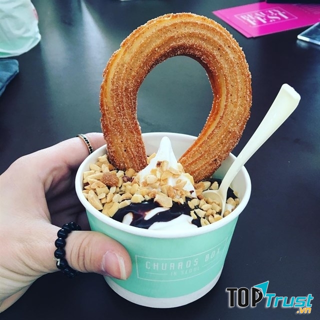 Bánh Churros
