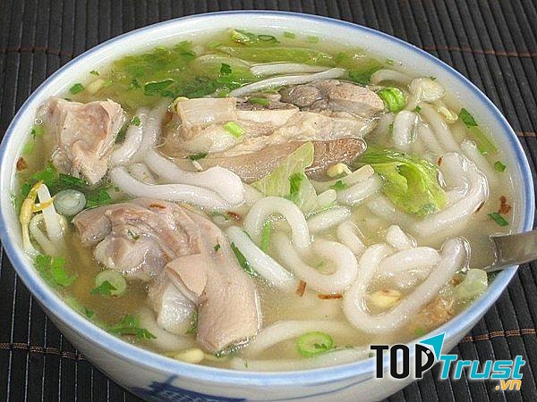 Cách làm bánh canh giò heo