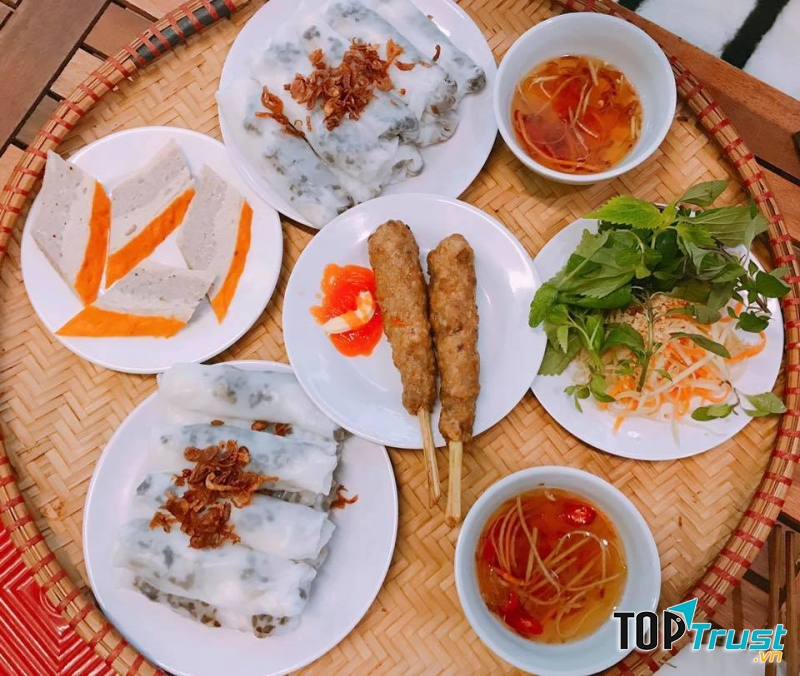Bánh cuốn Bà Hanh