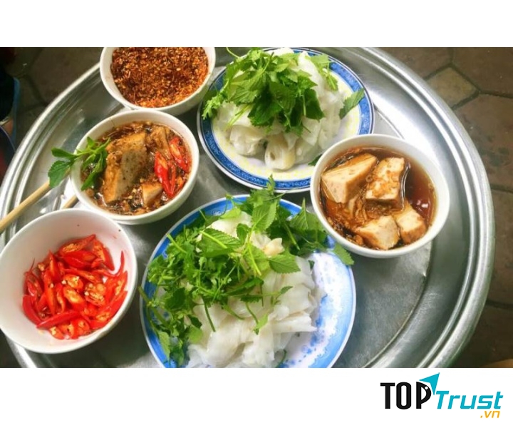 Bánh cuốn Bà Hoành