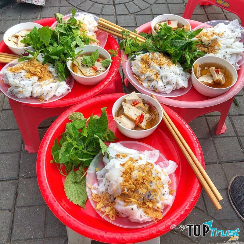 Bánh cuốn chả Nguyễn Chí Thanh