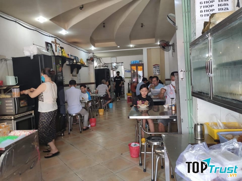 Bánh cuốn Minh Tú