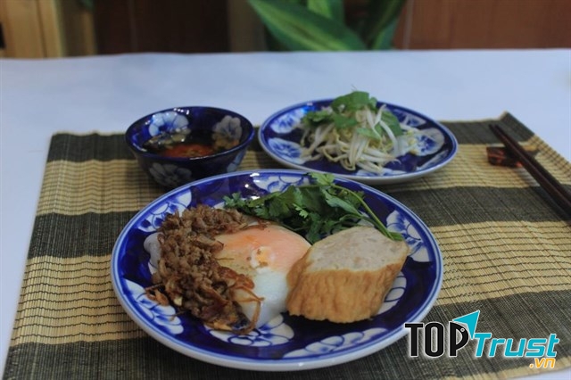 Đĩa bánh bày trí tao nhã
