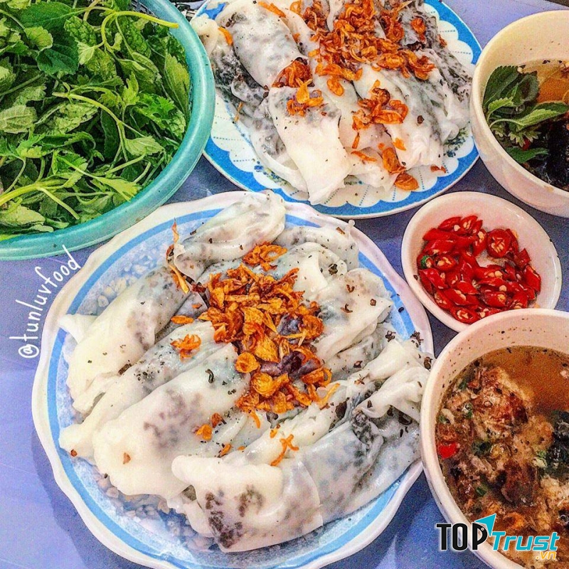 Bánh cuốn Triều Khúc