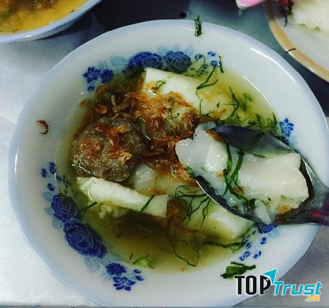 Bánh cuốn rạp tháng 8