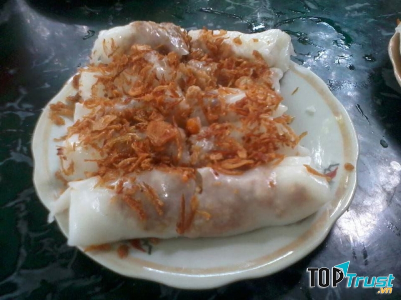 Bánh cuốn nóng