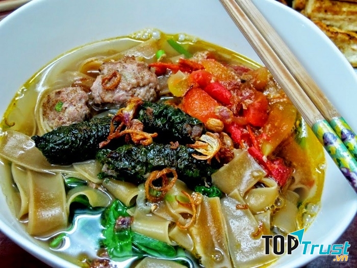 Bánh đa cua Hải Phòng