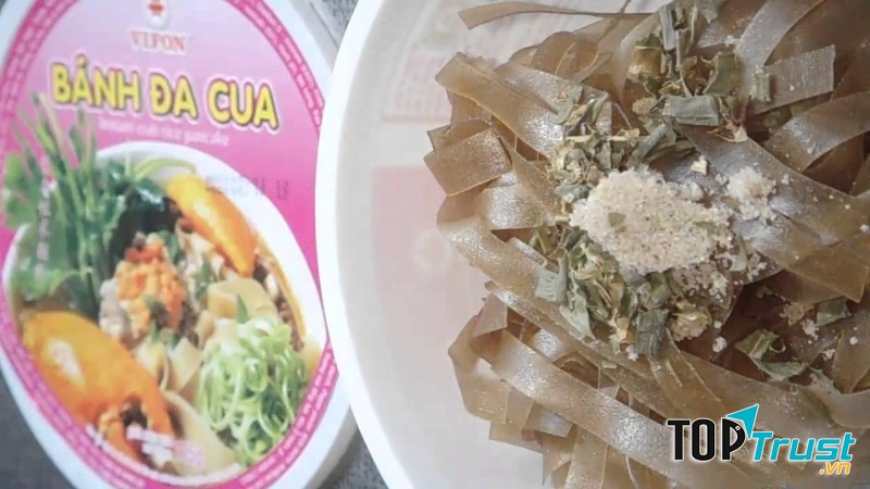 Bánh đa cua ăn liền dạng cốc