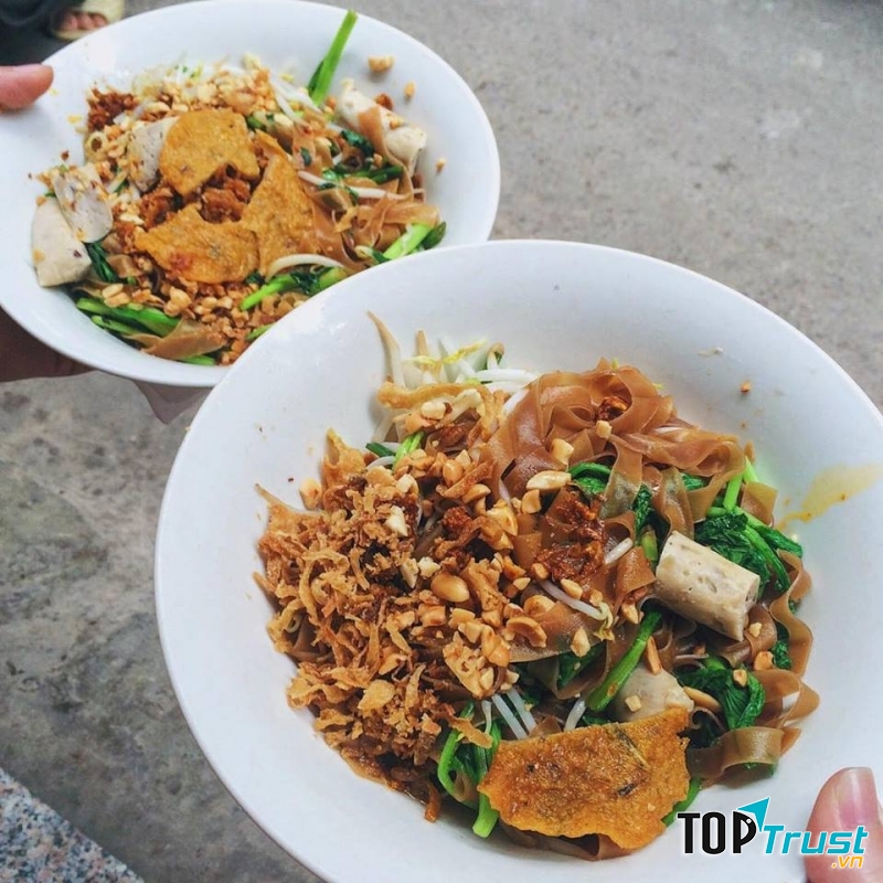 Bánh đa trộn 47 Ngõ Huyện