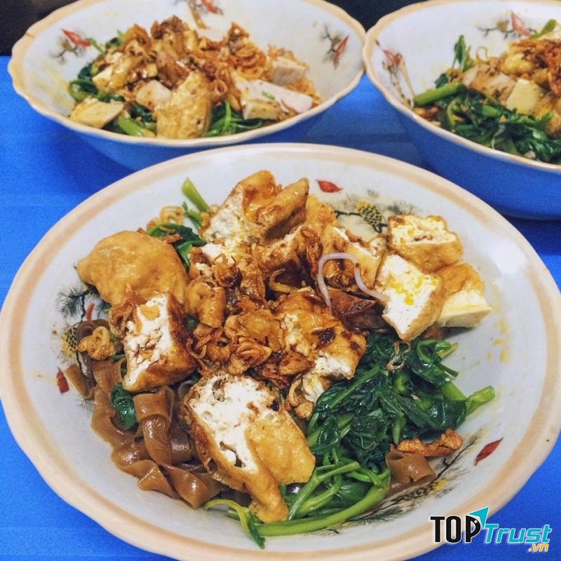 Bánh đa trộn Ngõ 255 Nguyễn Khang