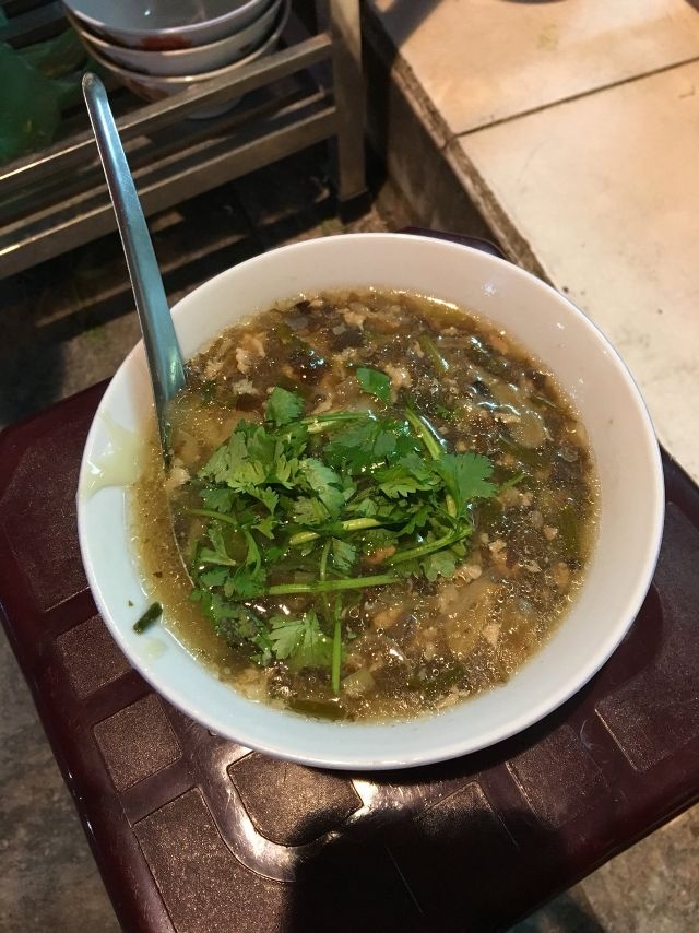 Bánh đúc nóng Hàng Bè