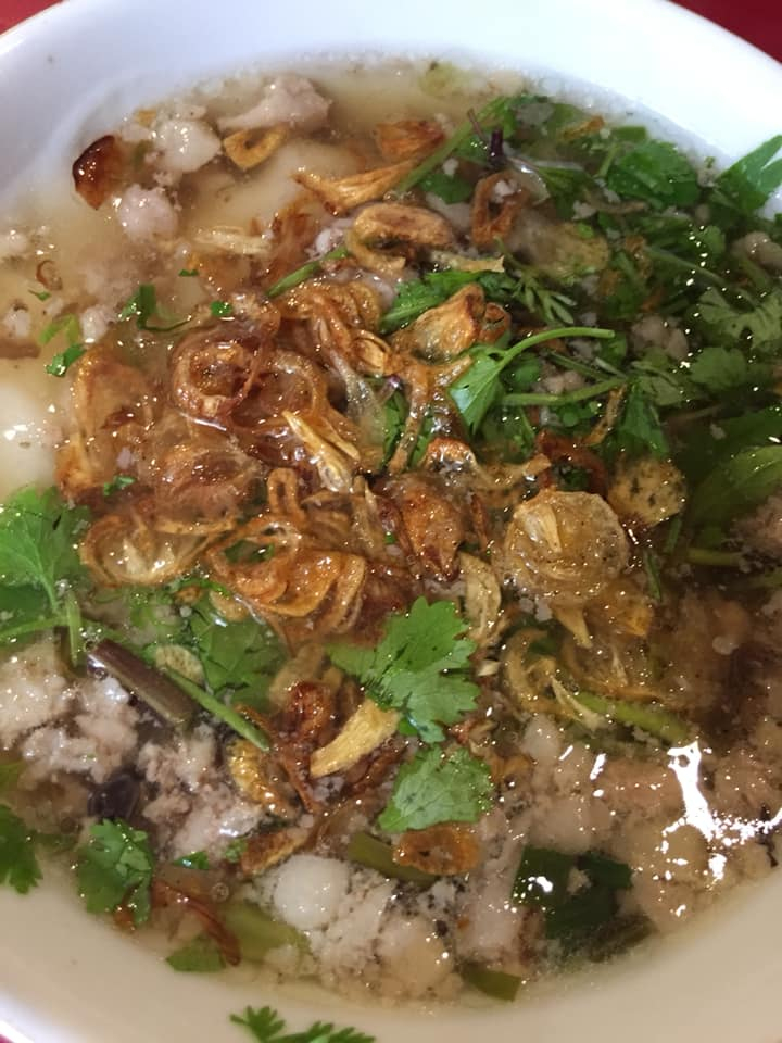 Bánh đúc nóng Lê Ngọc Hân