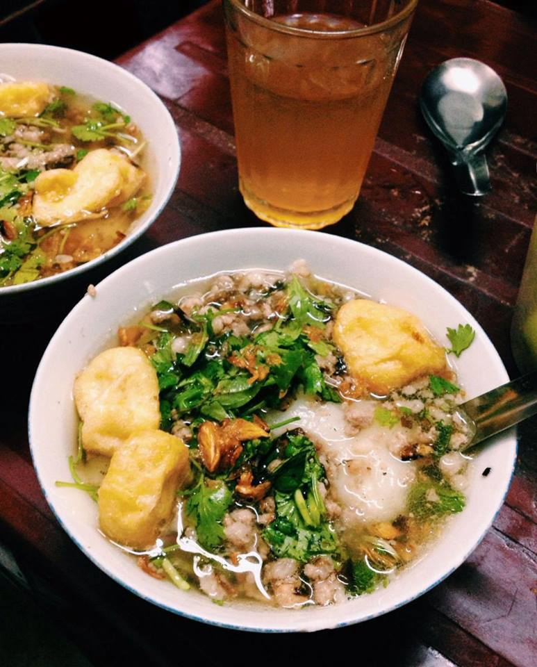 Bánh đúc nóng Nguyễn Bỉnh Khiêm