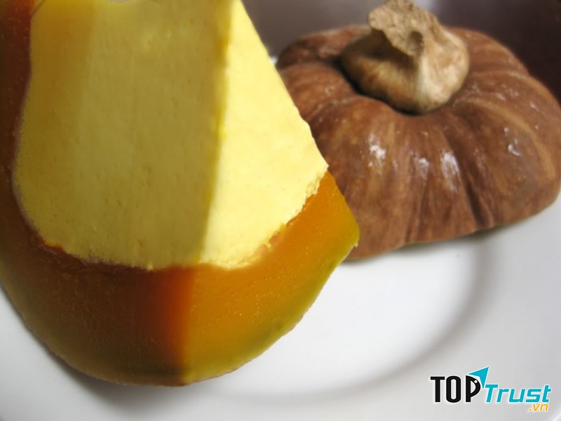 Rau câu dừa bí đỏ là món được nhiều thực khách ưa chuộng