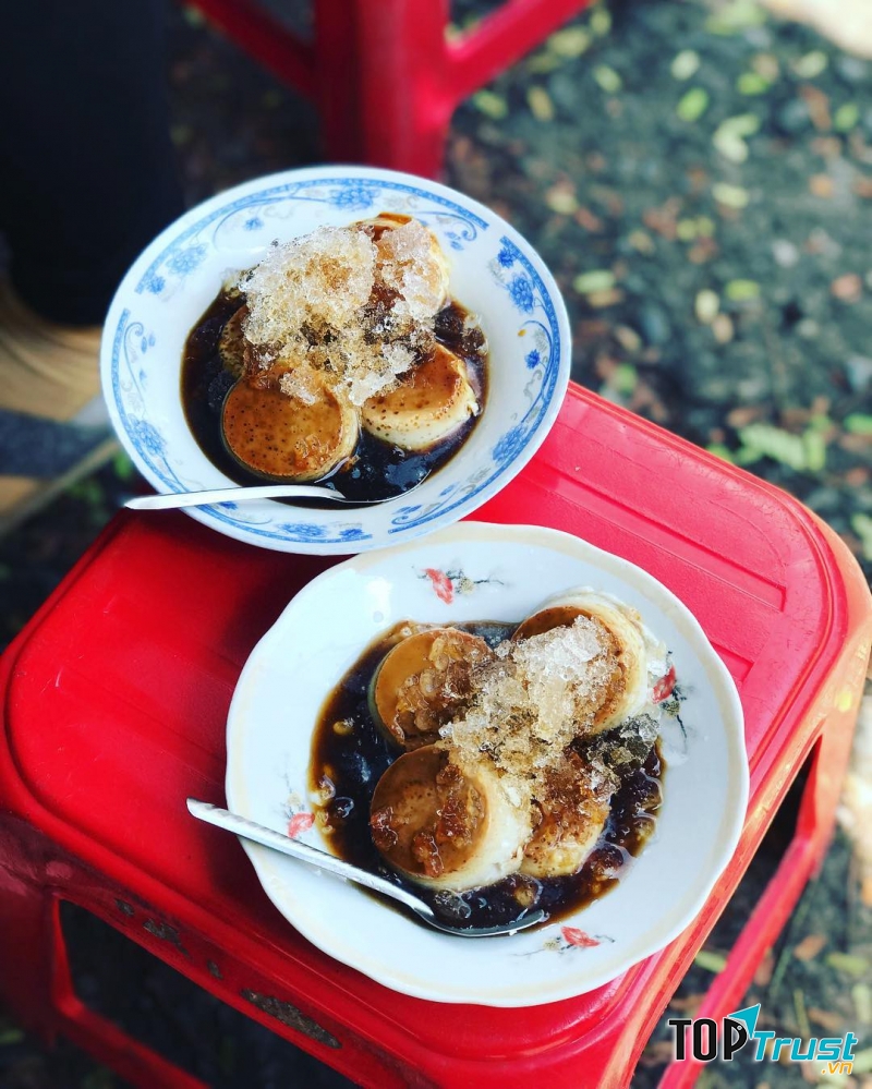 Bánh Flan Ivy & Lily Trần