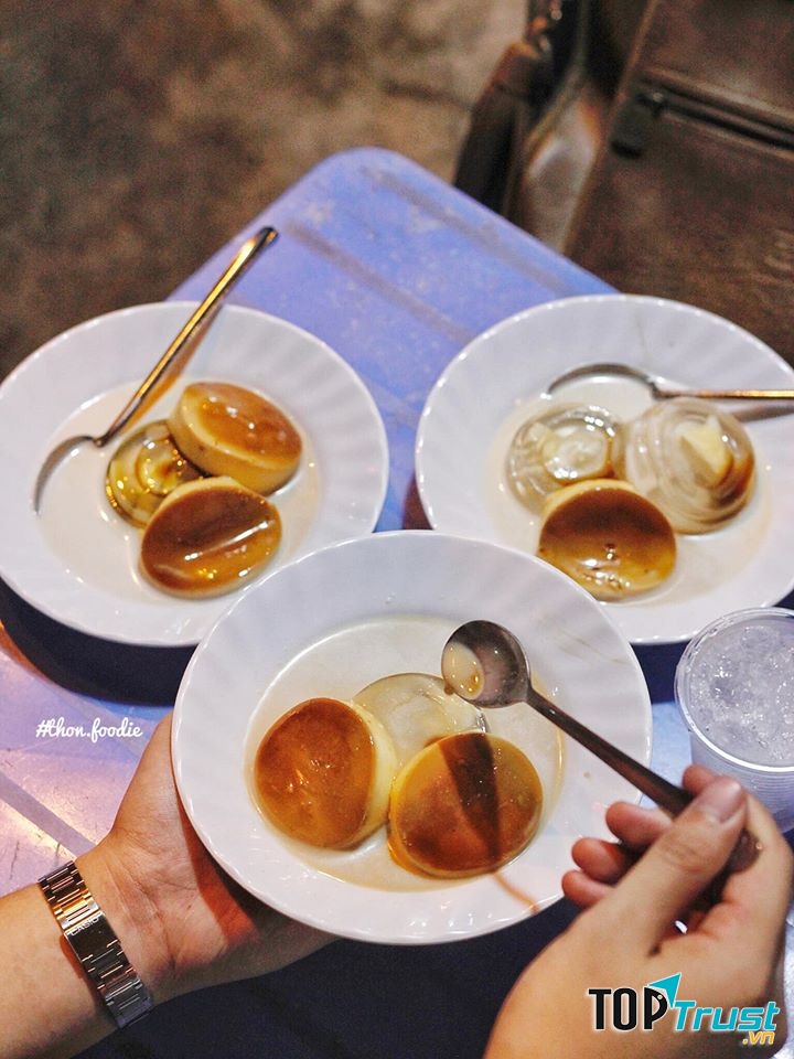 Bánh Flan thơm béo, mềm mịn và không bị rỗ