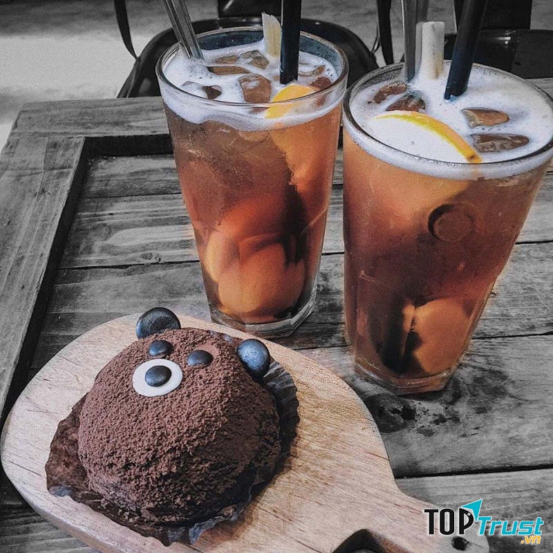 Bánh gấu chocolate - Aroi Desert Cafe