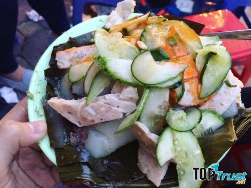 Bánh giò nóng