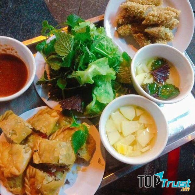 Bánh Gối Lý Quốc Sư