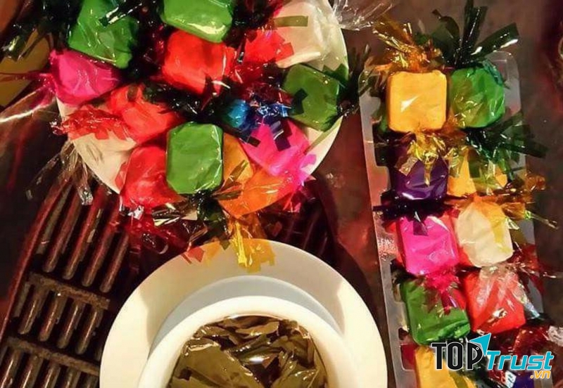 Bánh hạt sen Huế