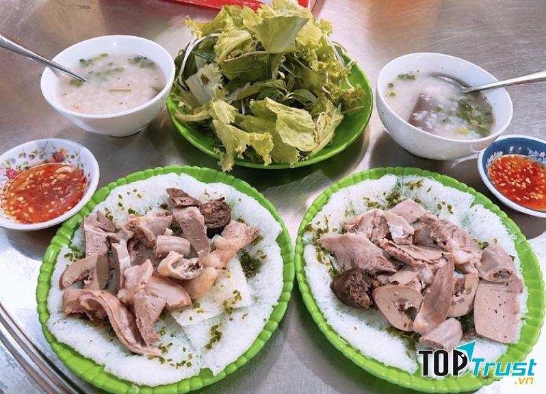 Món bánh hỏi lòng heo một nét ẩm thực độc đáo của vùng đất Tuy Hoà - Phú Yên