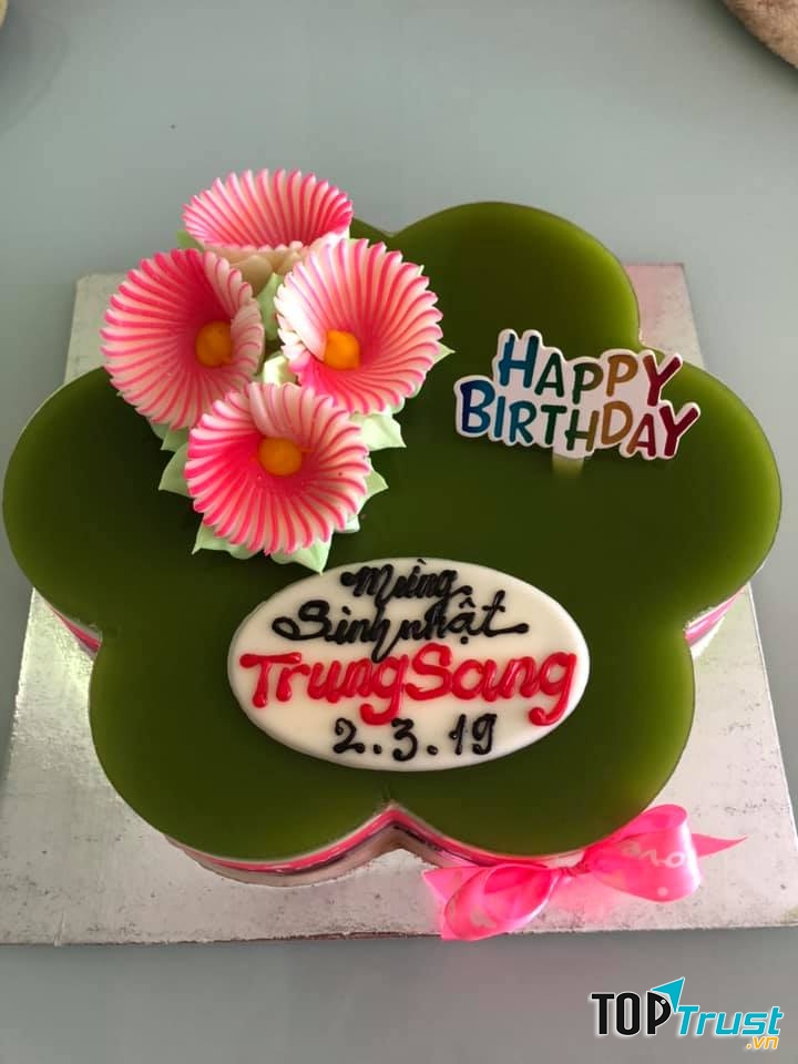 Bánh kem Cẩm Linh