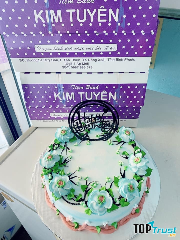 Bánh kem Kim Tuyên