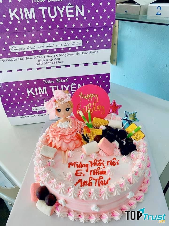 Bánh kem Kim Tuyên