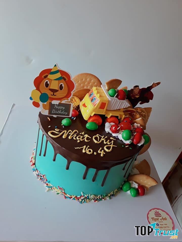 Thật là một chiếc bánh đáng yêu với những họa tiết ngộ nghĩnh