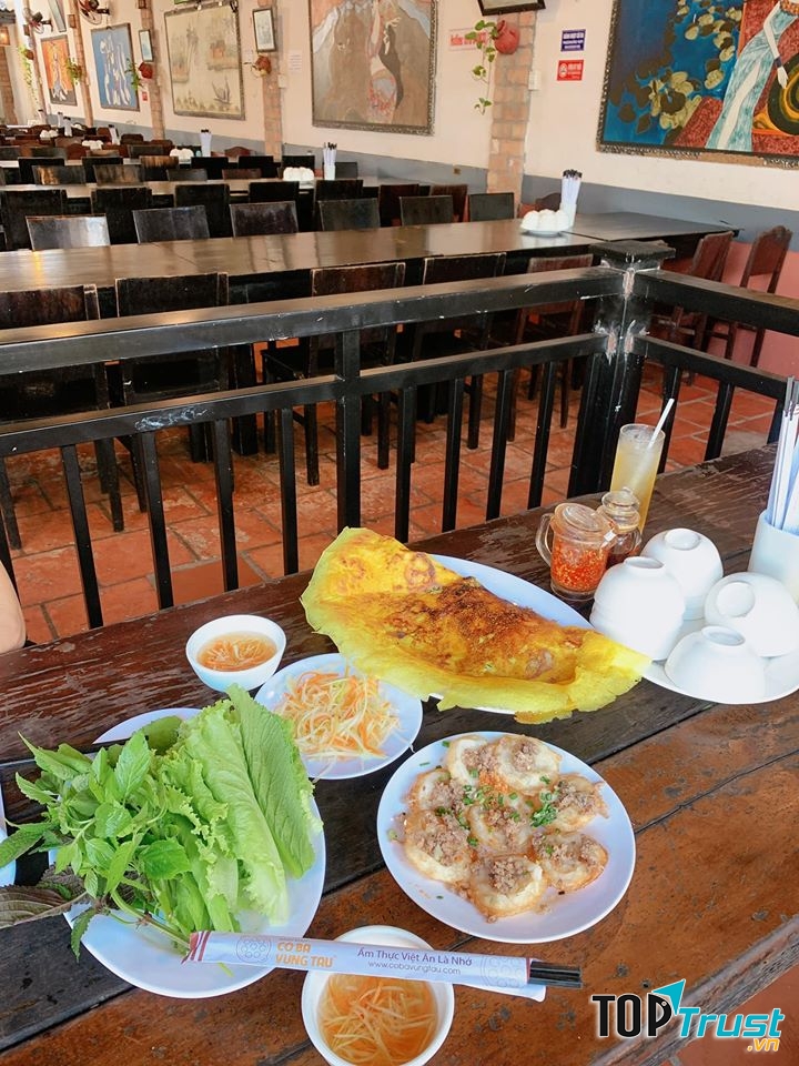 Bánh khọt Cô Ba không chỉ ngon mà còn đẹp mắt