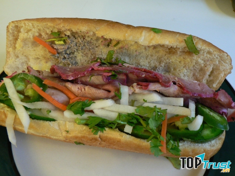 Bánh mì Bà Dần