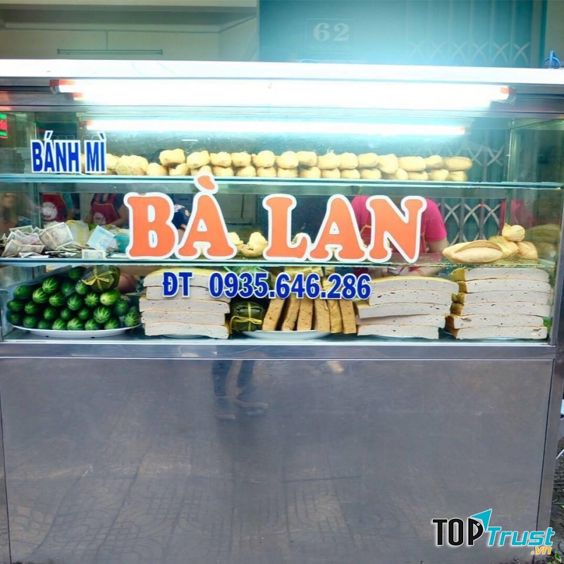 Bánh mì Bà Lan