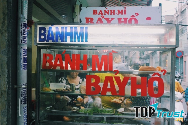 Tiệm bánh mì Bảy Hổ