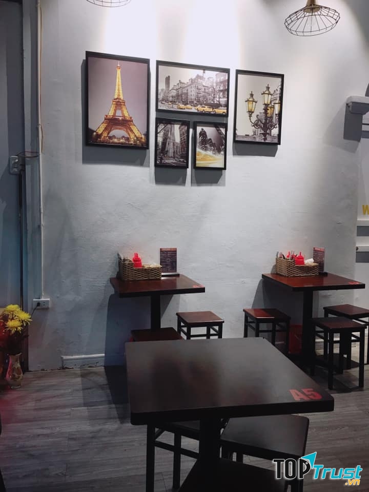 Quán bánh mì Phú Ông