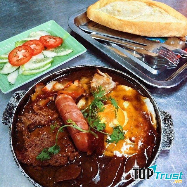 Bánh mỳ sốt vang 35 Thái Thịnh