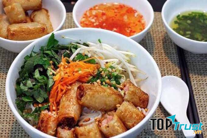 Bánh mì chay Út Hậu Miền Tây