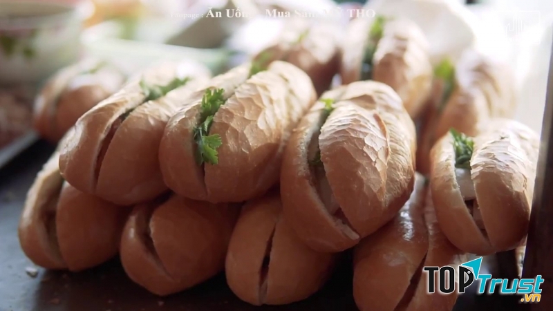 Bánh mì Chín Ngón