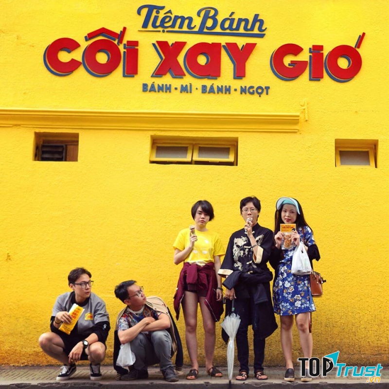 Bánh Mì của Tiệm Bánh Cối Xay Gió