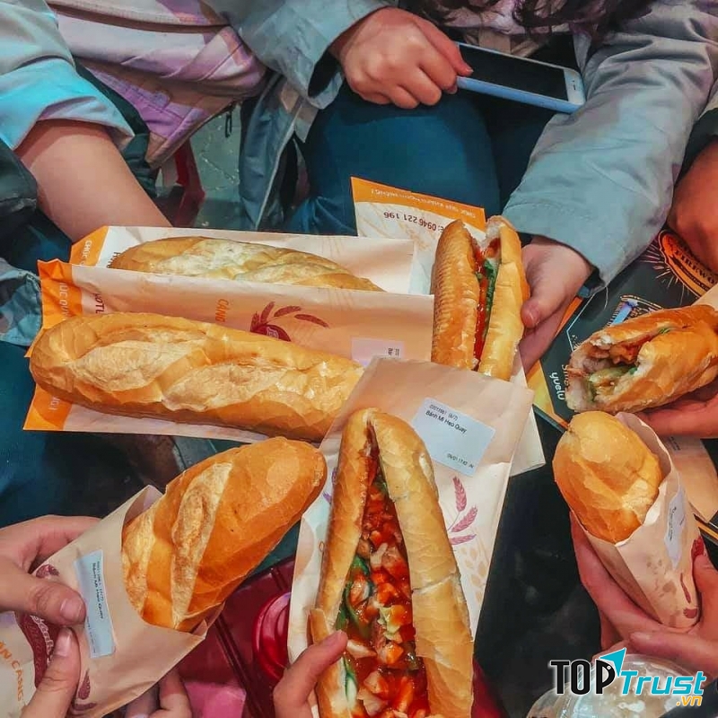 Bánh Mì Dân Tổ - Cao Bằng