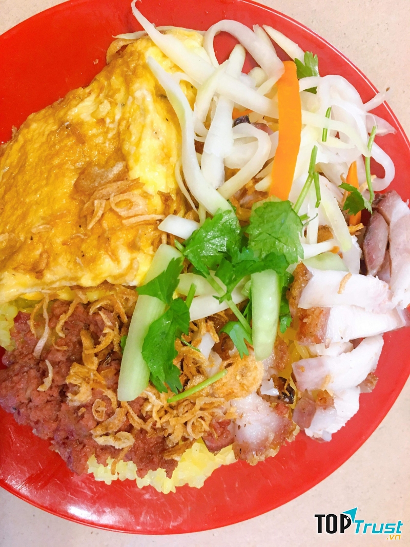 Bánh mì giò chả Dũng Hạnh