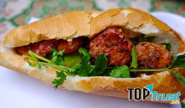 Bánh mì hẻm 37 Nguyễn Trãi