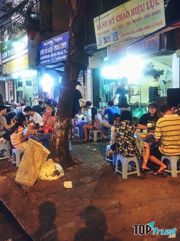 Bánh mì Hiệu Lực - Bà Triệu