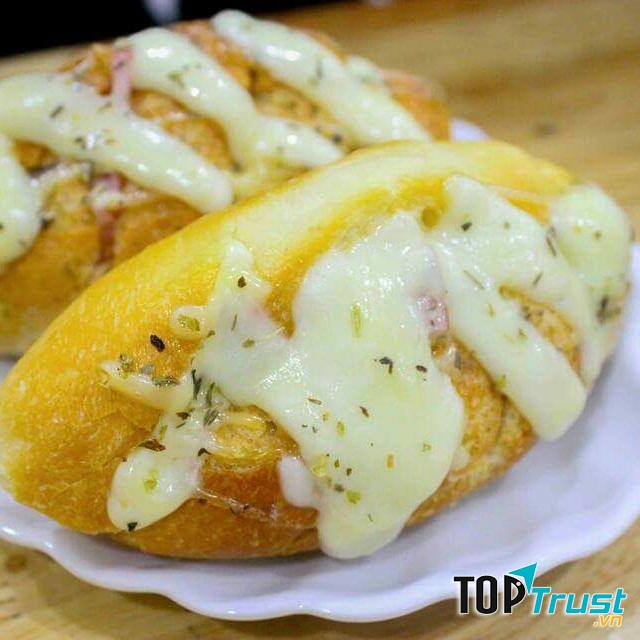 Bánh mì kẹp phomai thịt nguội