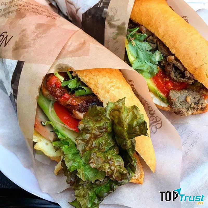 Bánh mì Phượng