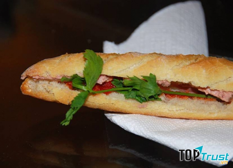 Món bánh mì que bà Hoàng Yến đậm đà và ngon không cưỡng lại được